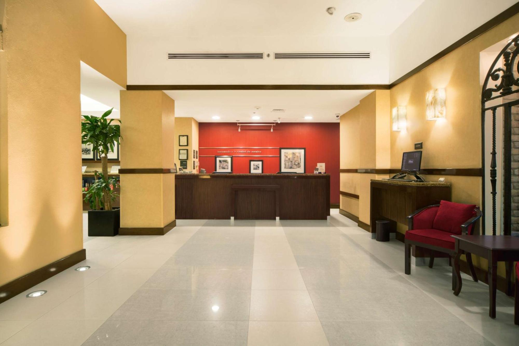 Hampton Inn & Suites Mexico City - Centro Historico Cidade do México Exterior foto